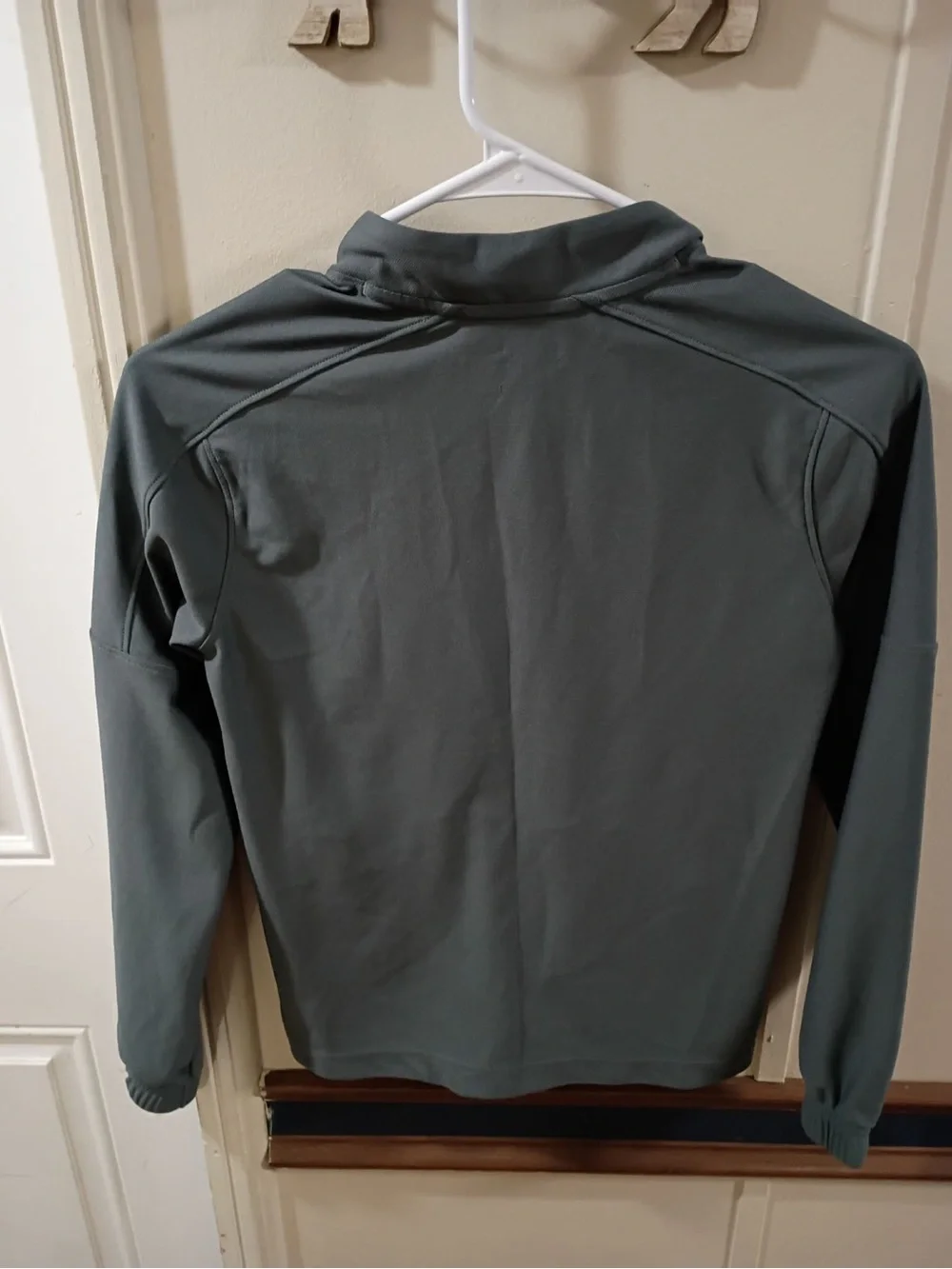 Under Armour Boys Half-Zip Jacket in Dark Gray